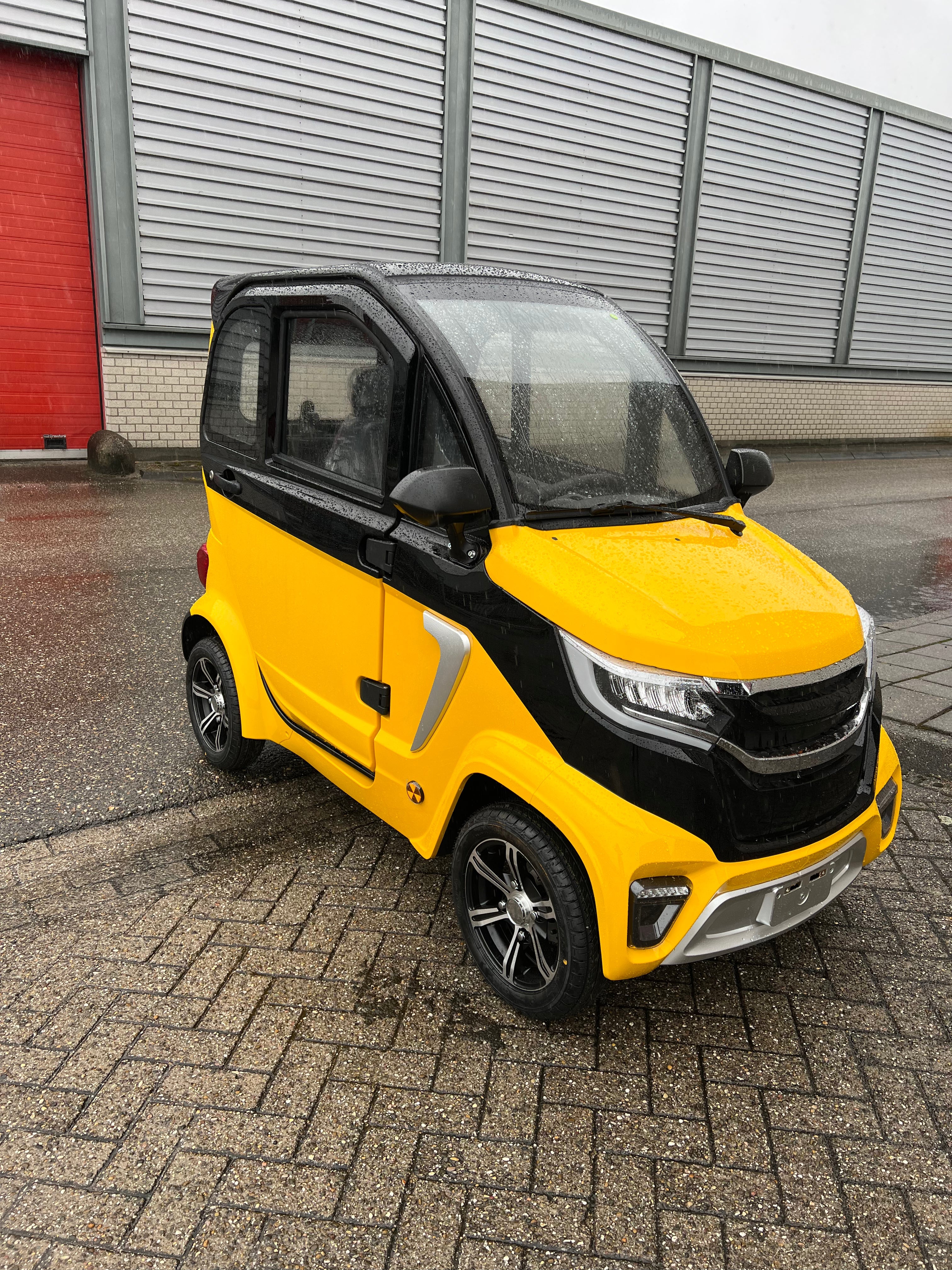 TTZ Electric invalidenvoertuig 1.0 – Geel