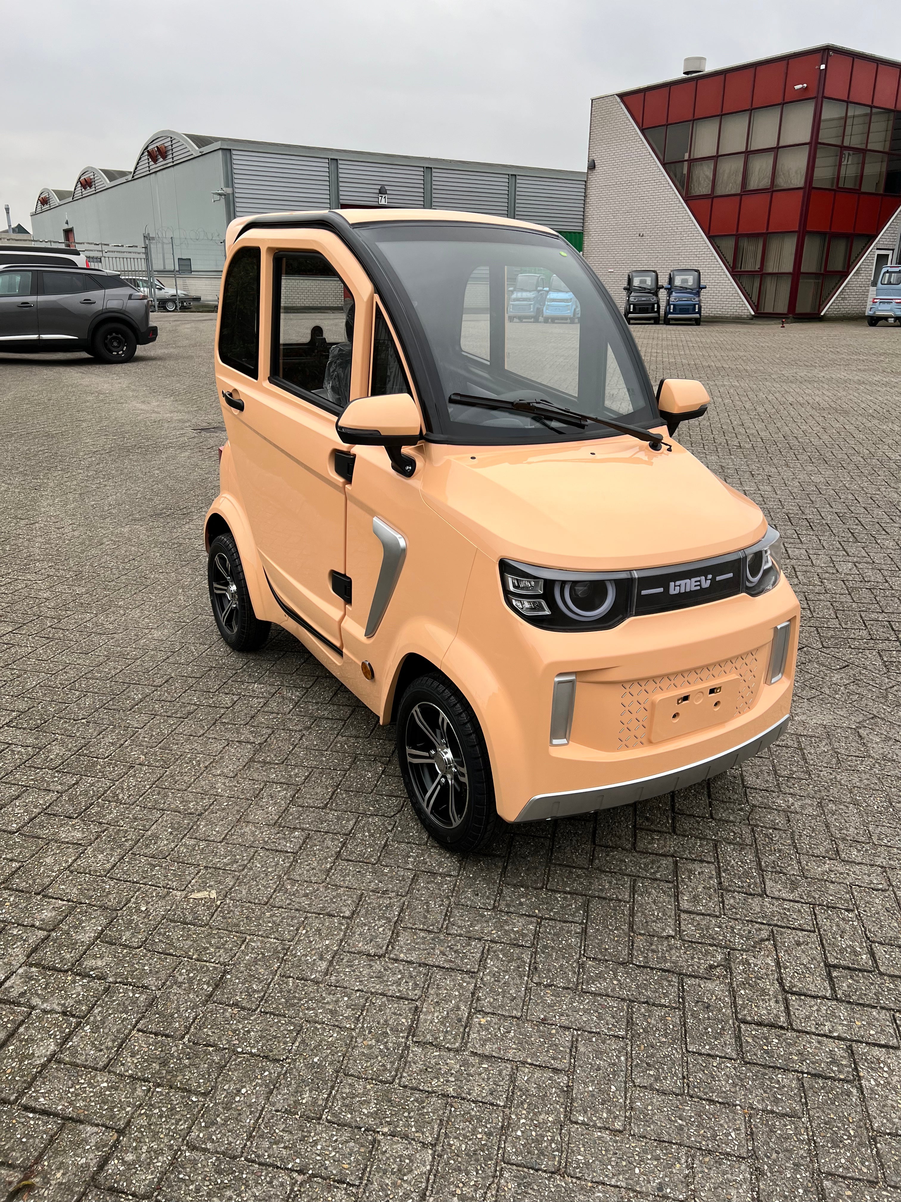 TTZ Electric invalidenvoertuig 2.0 – Bruin/Oranje