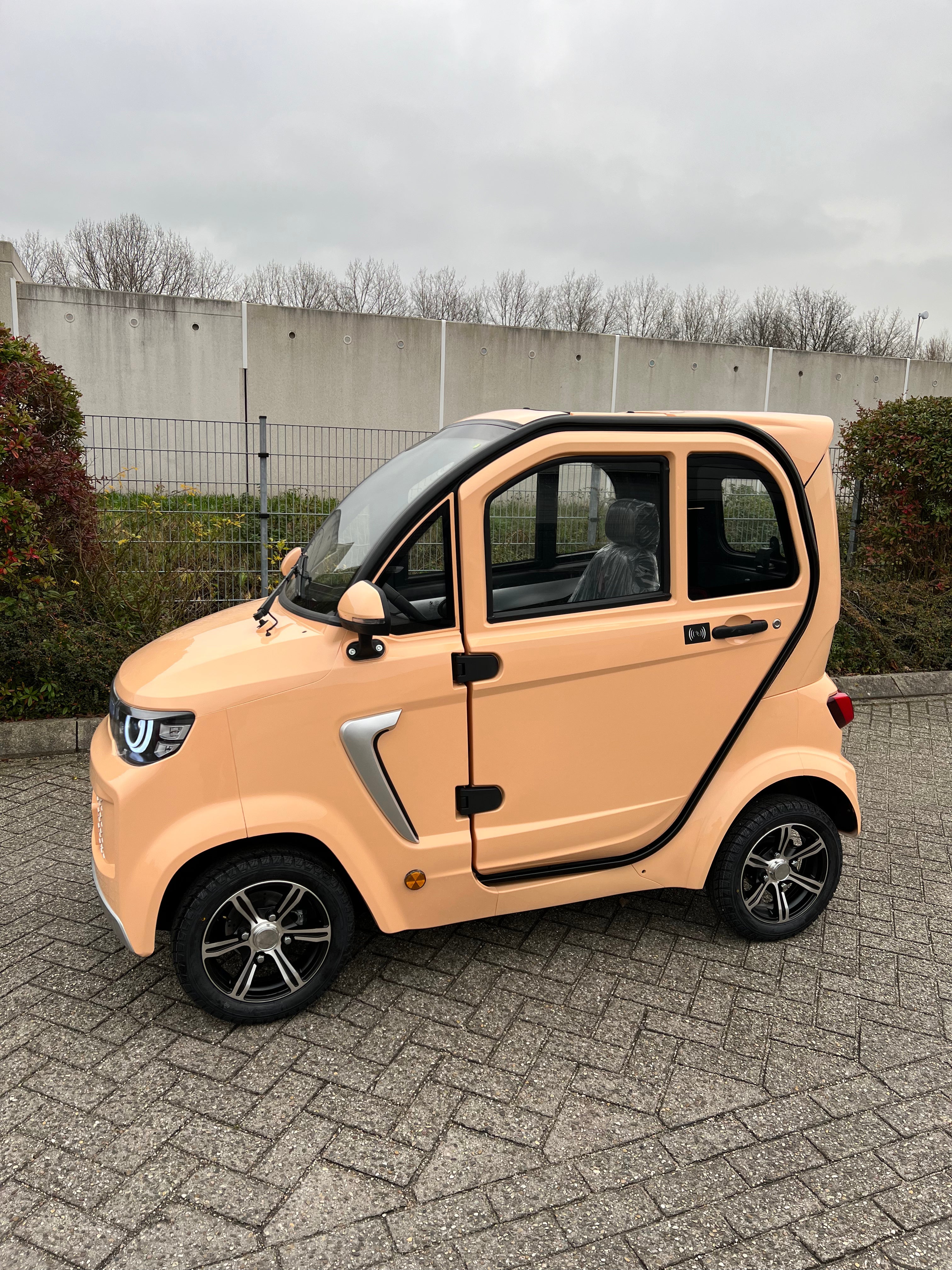 TTZ Electric invalidenvoertuig 2.0 – Bruin/Oranje
