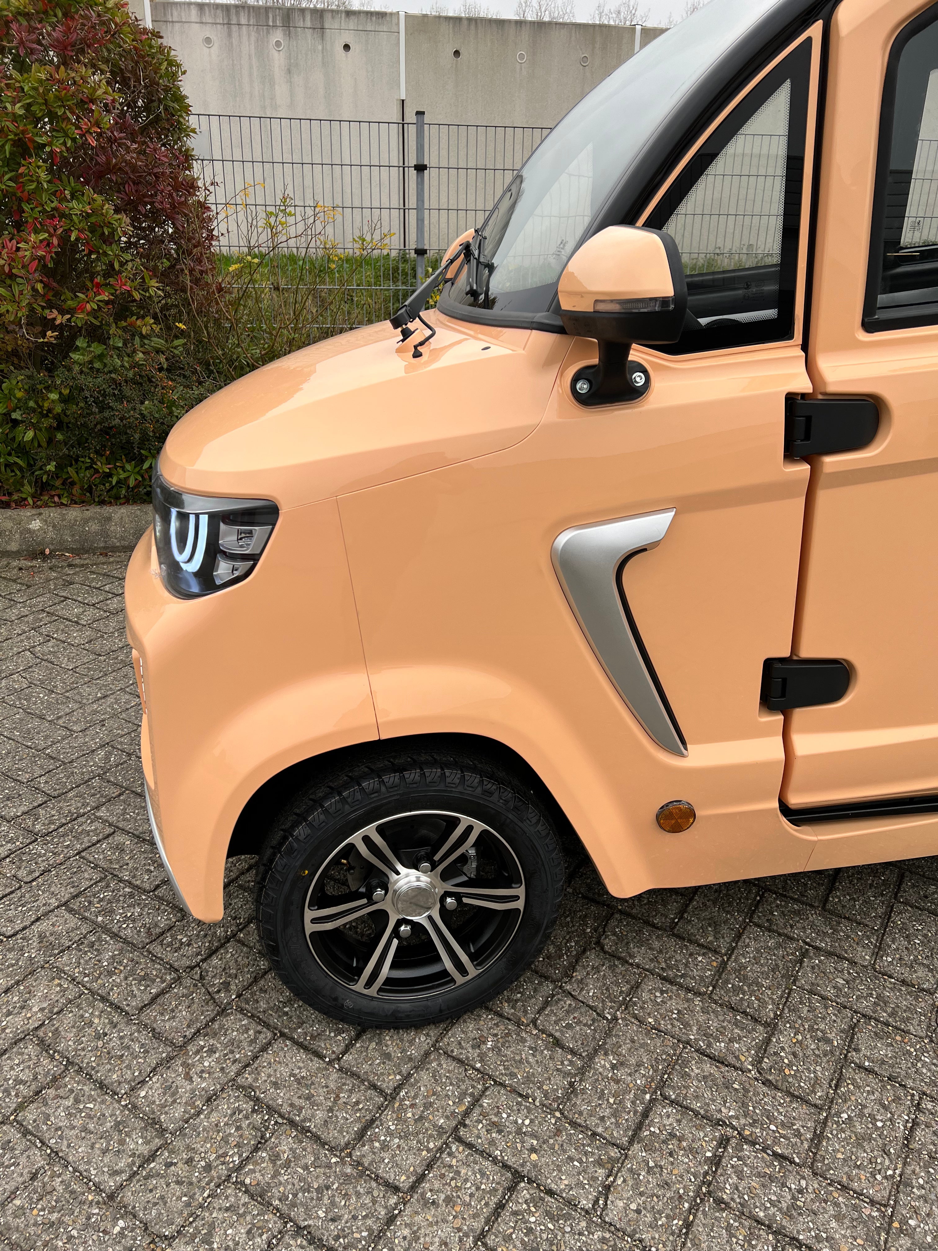 TTZ Electric invalidenvoertuig 2.0 – Bruin/Oranje