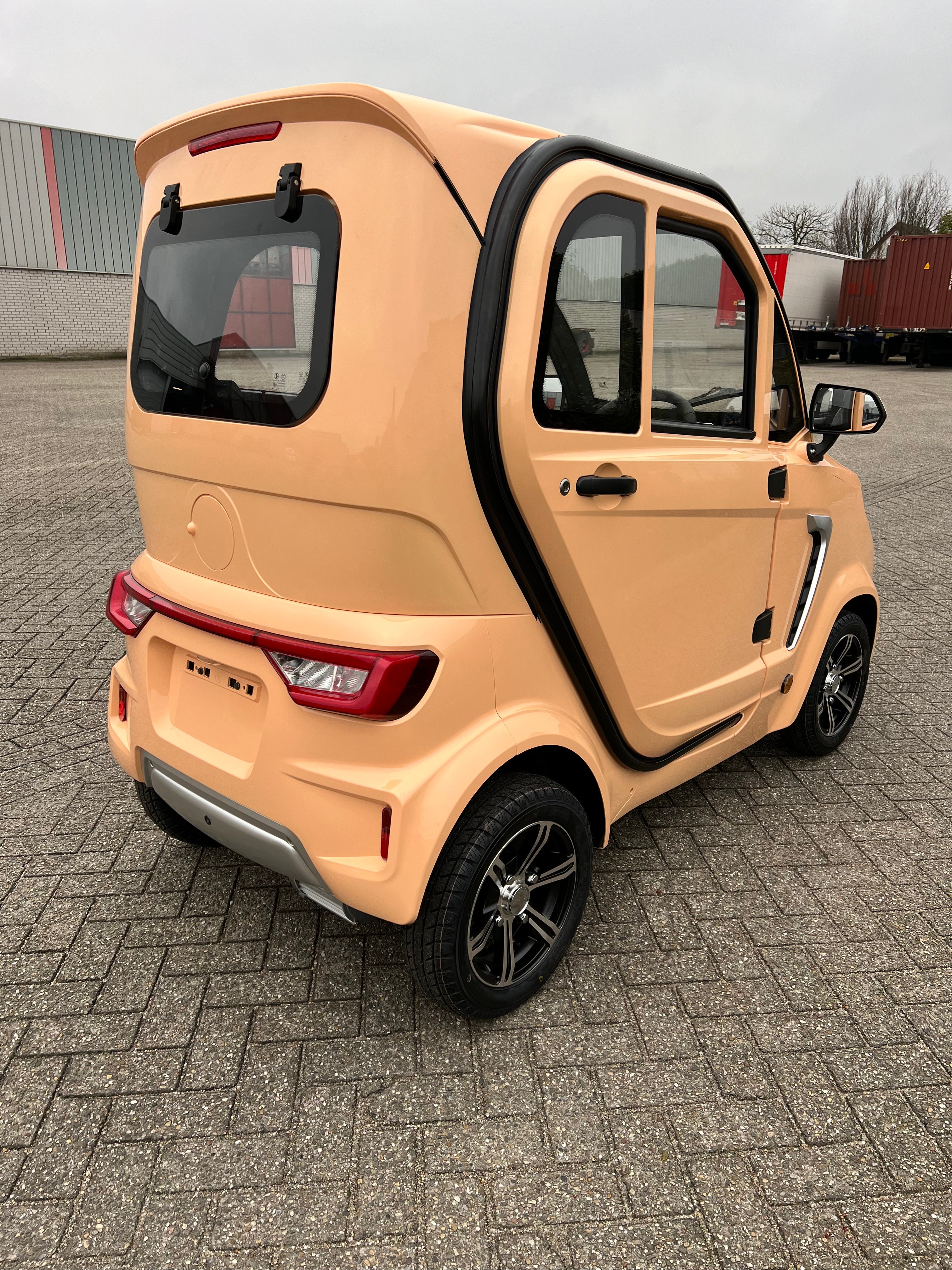 TTZ Electric invalidenvoertuig 2.0 – Bruin/Oranje