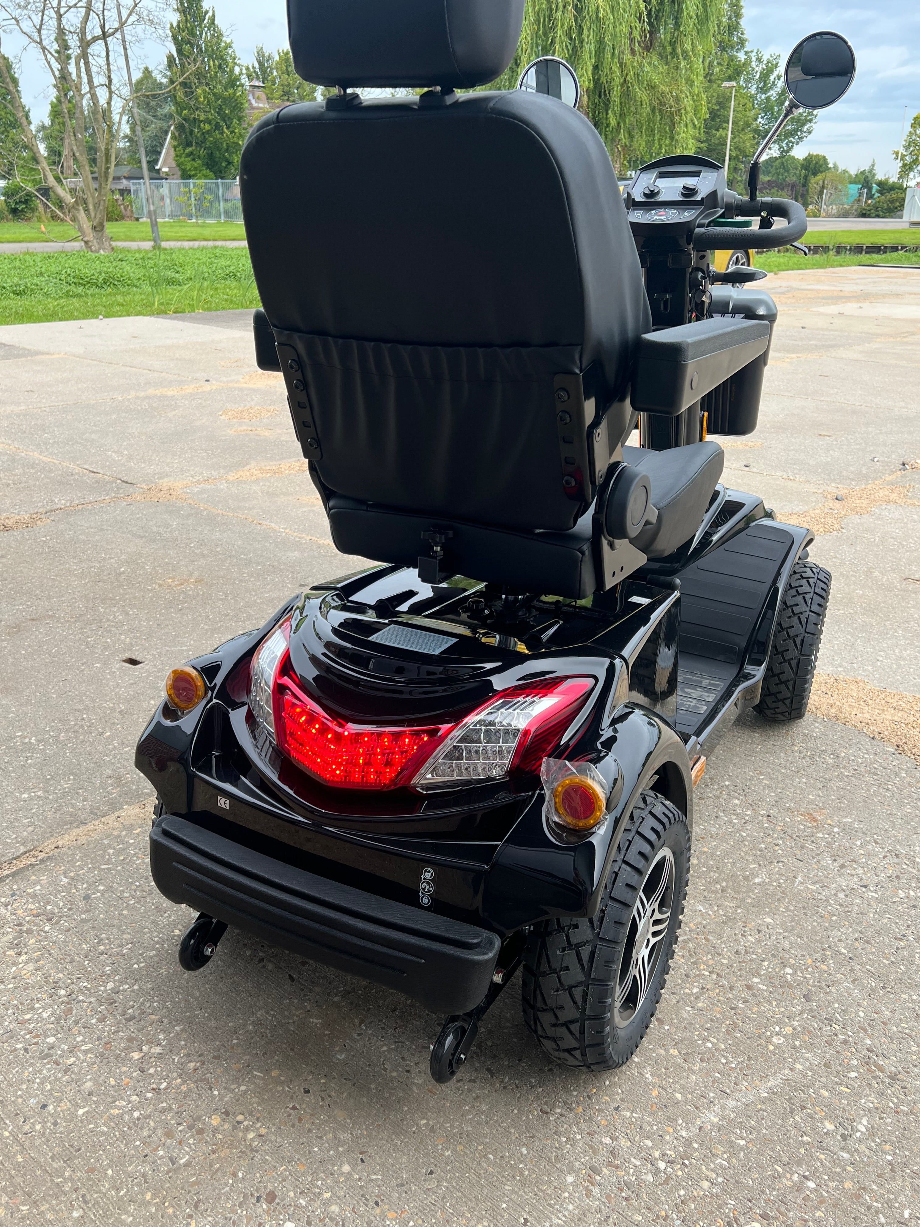 TTZ Electric Scootmobiel Danée - 20 km per uur