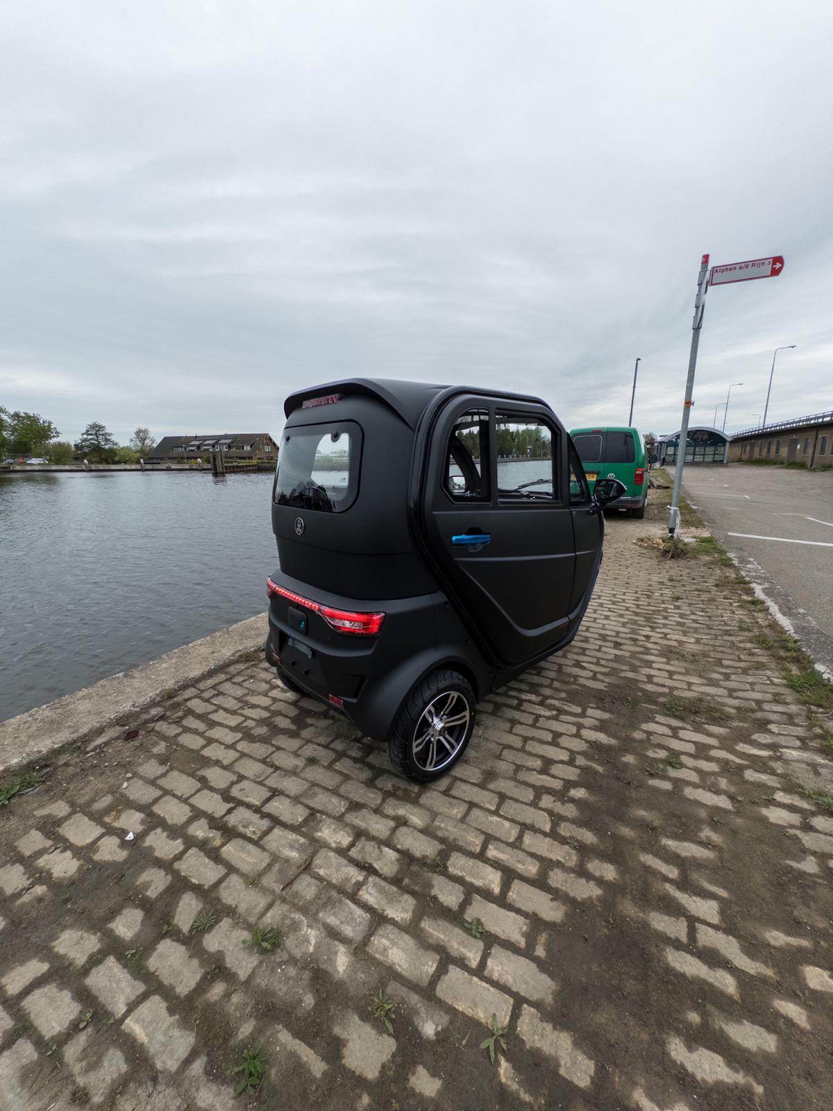 TTZ Electric invalidenvoertuig – 3 Wiel – Rood