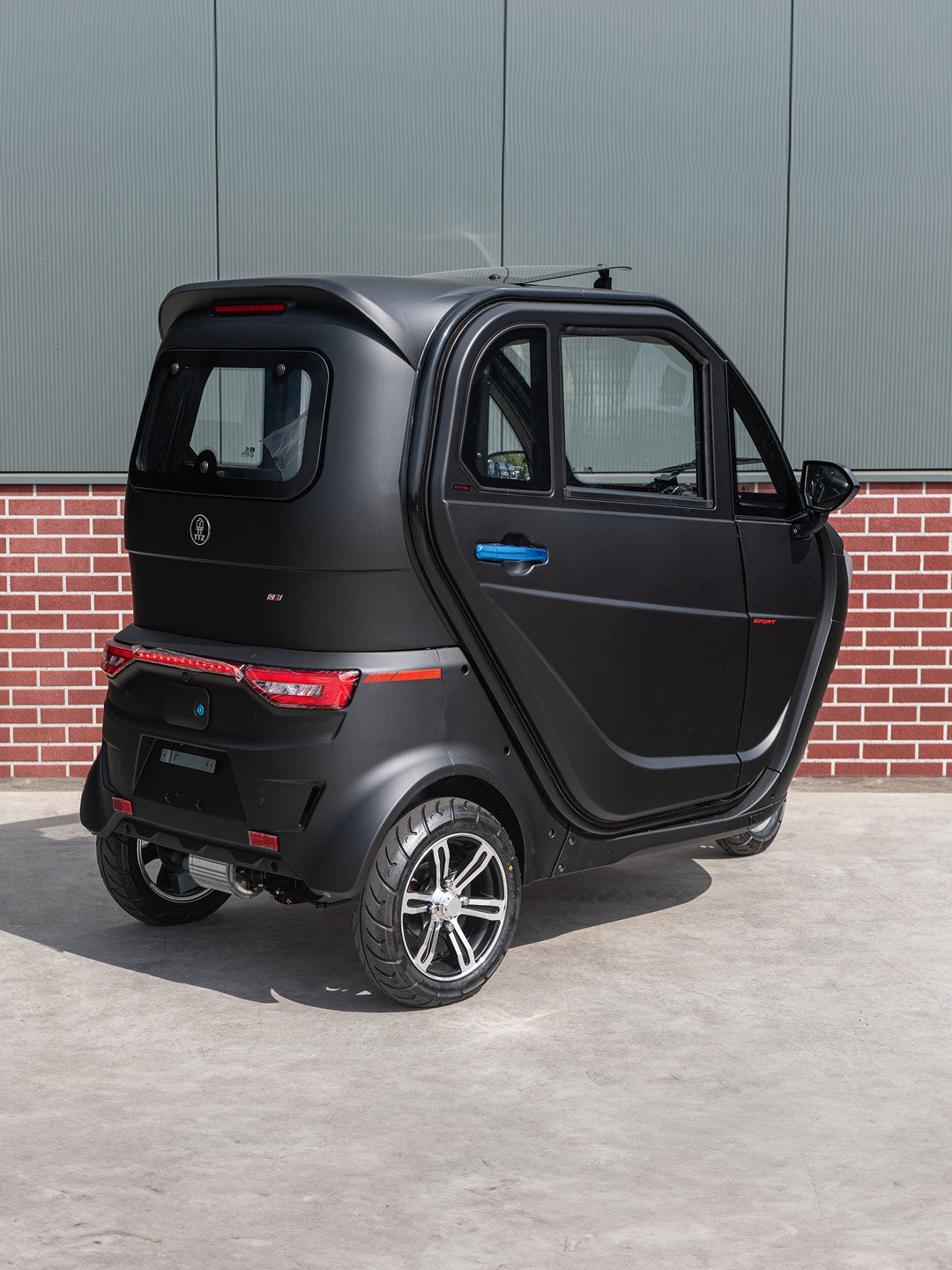 TTZ Electric invalidenvoertuig – 3 wiel – zwart