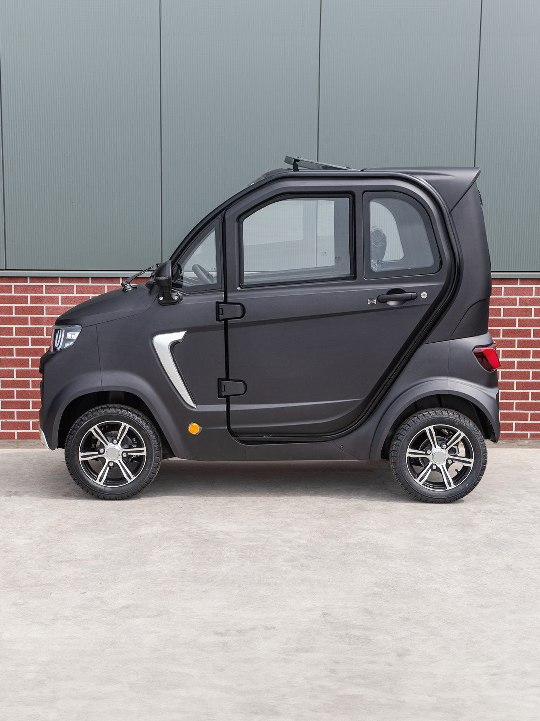 TTZ Electric invalidenvoertuig 2.0 – Mat Zwart