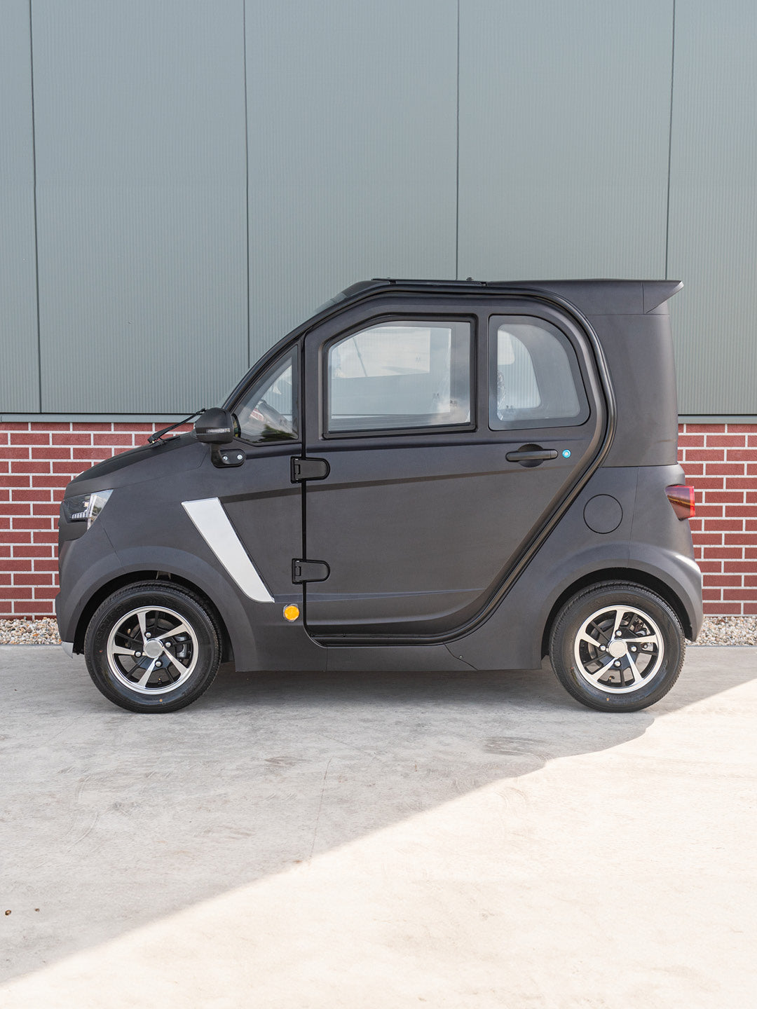 TTZ Electric City Car 4 Personen – Zwart