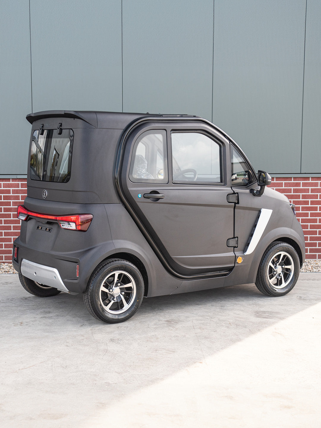 TTZ Electric City Car 4 Personen – Zwart