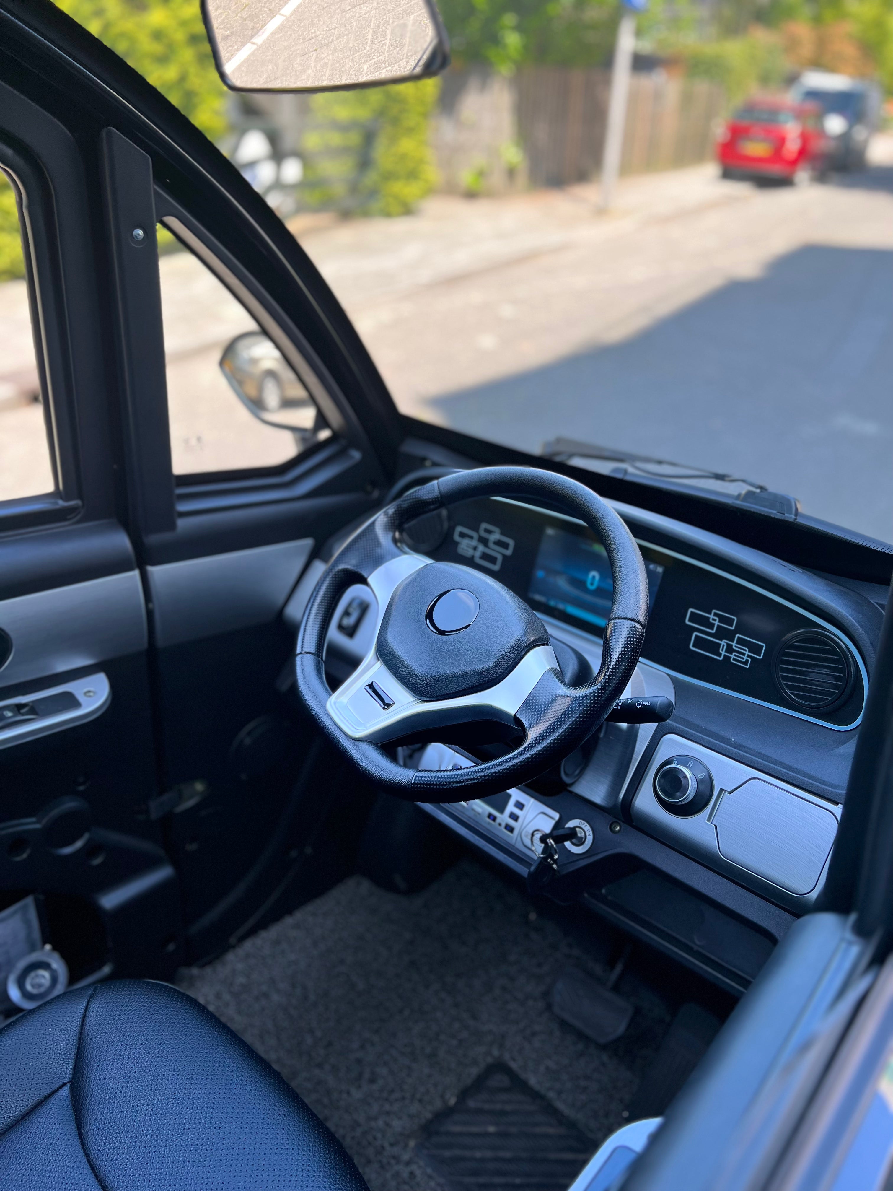 TTZ Electric invalidenvoertuig 1.0 – Zwart